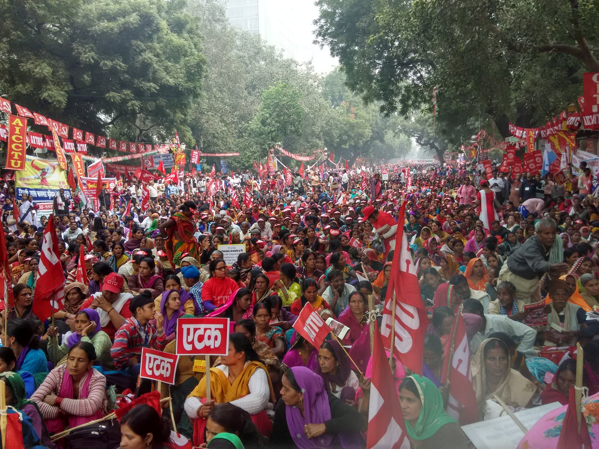 Indian unions mobilize thousands of workers to protest anti-worker